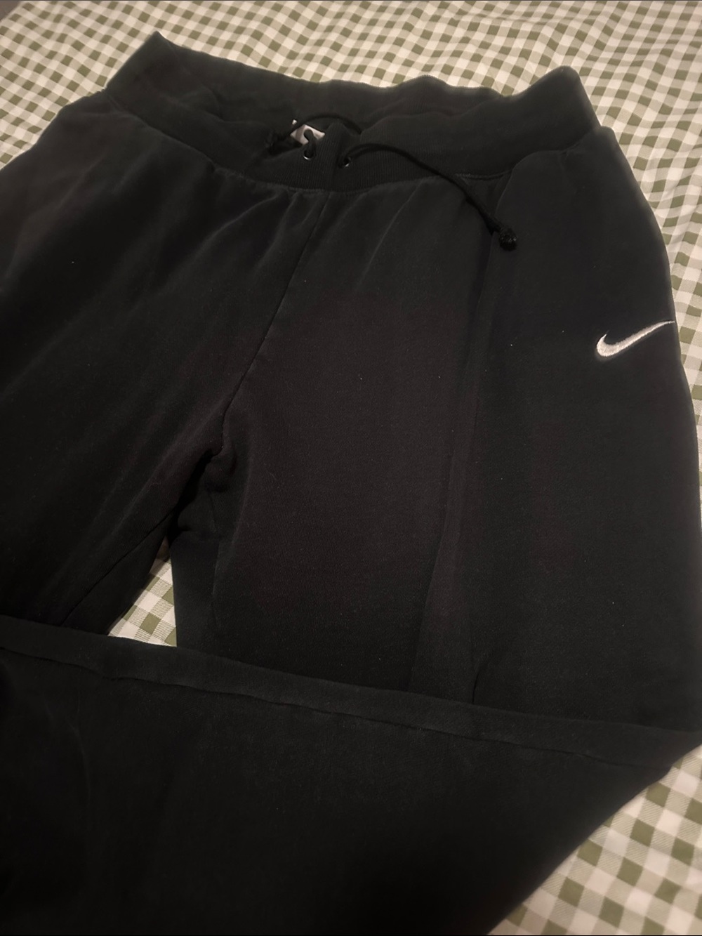 Nike Black Kids Jogger Sweatpants with White Swoosh